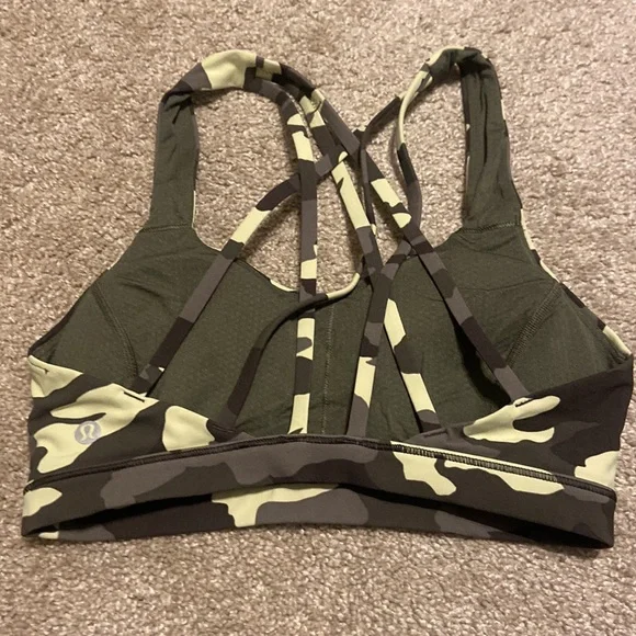 Lululemon sports bra - Picture 2 of 3